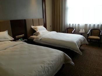 Kunlun Leju Business Hotel Pingdingshan Ruzhou City Buitenkant foto